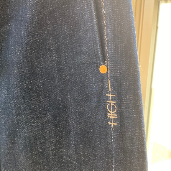 HIGH Tech Highwaisted Jeans with belt superb detailing Mint condition - Picture 3 of 15